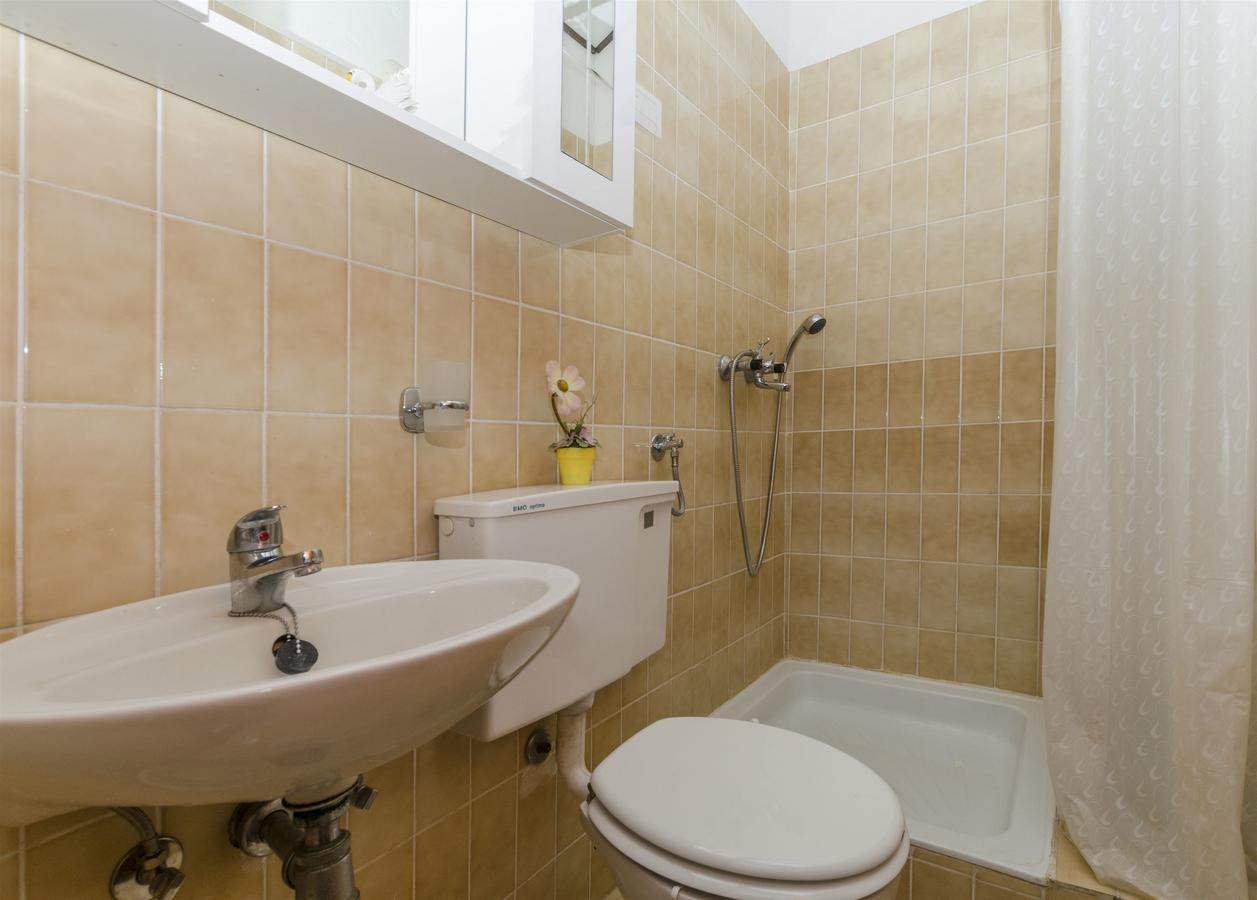Apartment Boris Gornja Brela Екстериор снимка