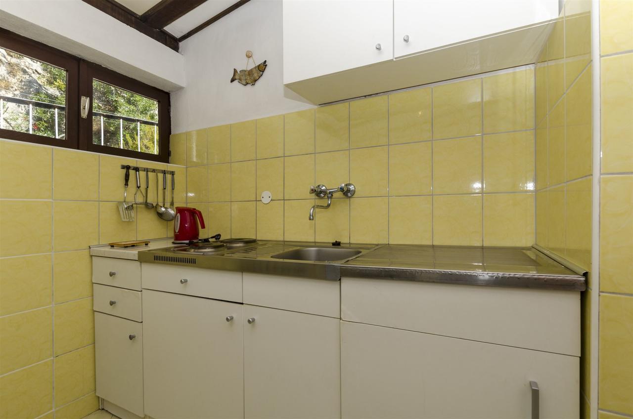 Apartment Boris Gornja Brela Екстериор снимка